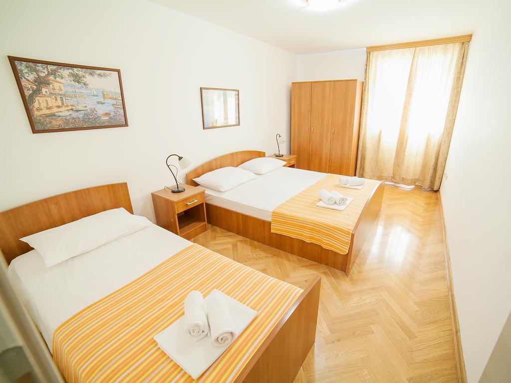 Apartments Ivan Petrovac Ruang foto