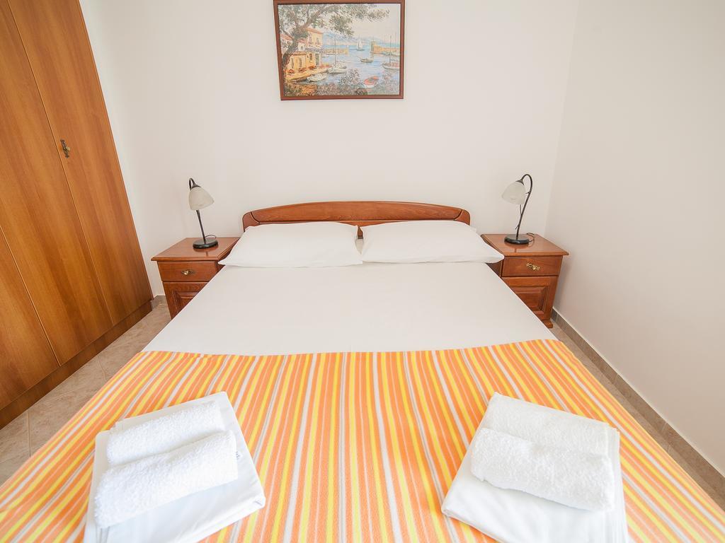 Apartments Ivan Petrovac Ruang foto