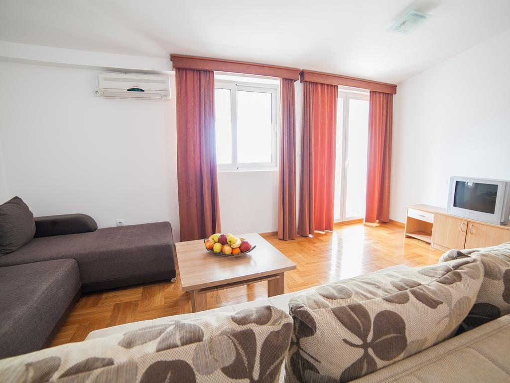 Apartments Ivan Petrovac Ruang foto