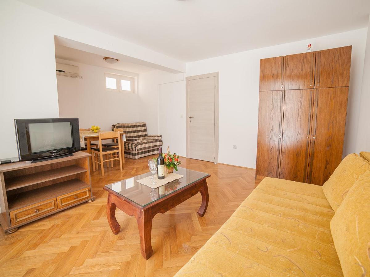 Apartments Ivan Petrovac Ruang foto